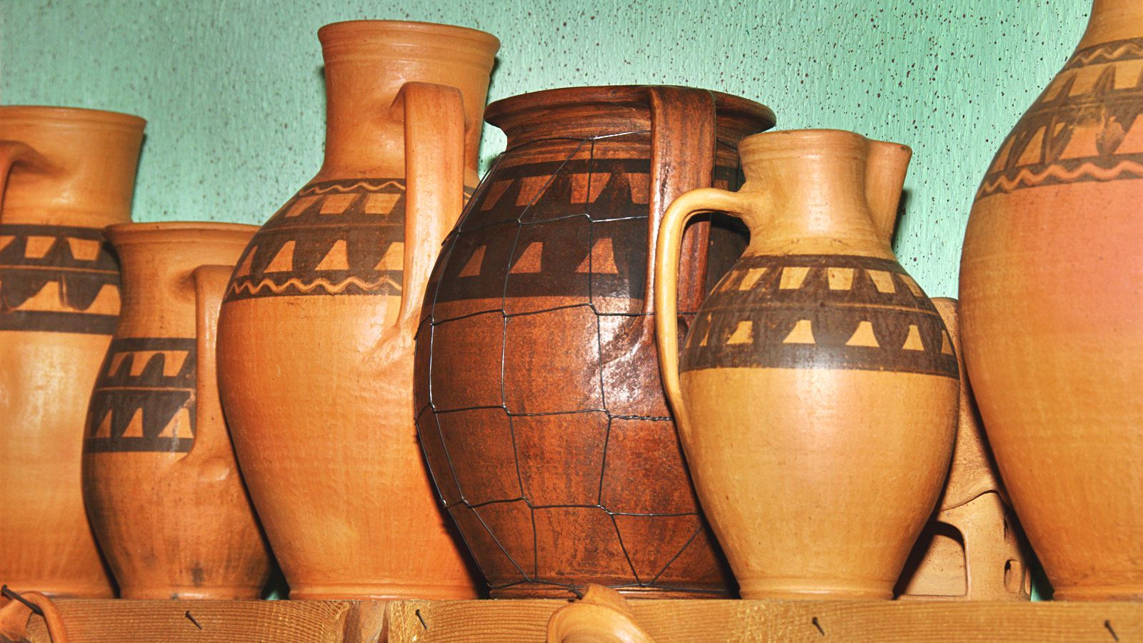 magazin expozitie Olar Maramures Sacel lut ulcior vas